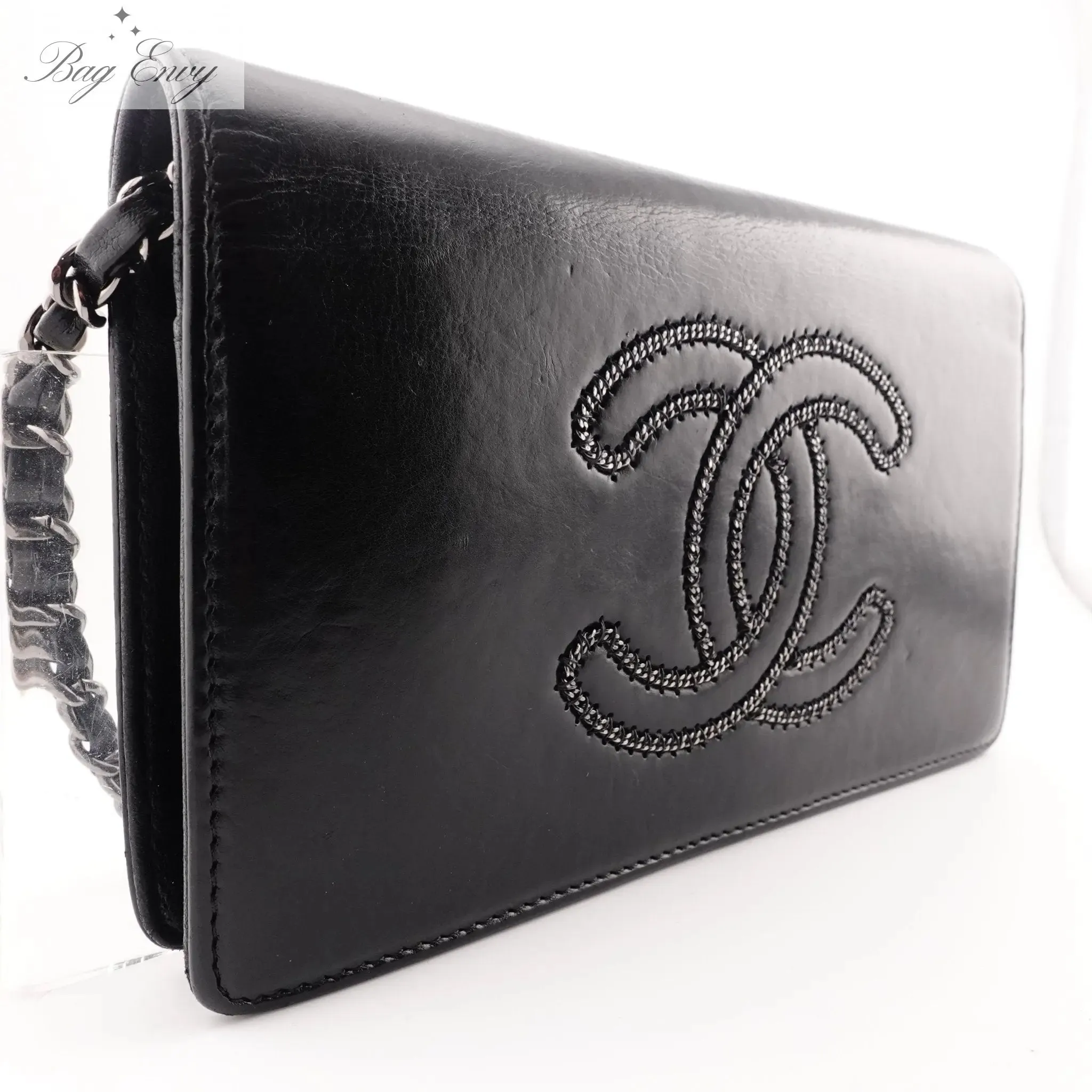 CHANEL Calfskin Chain CC Logo Bifold Wallet with Adjustable Chain