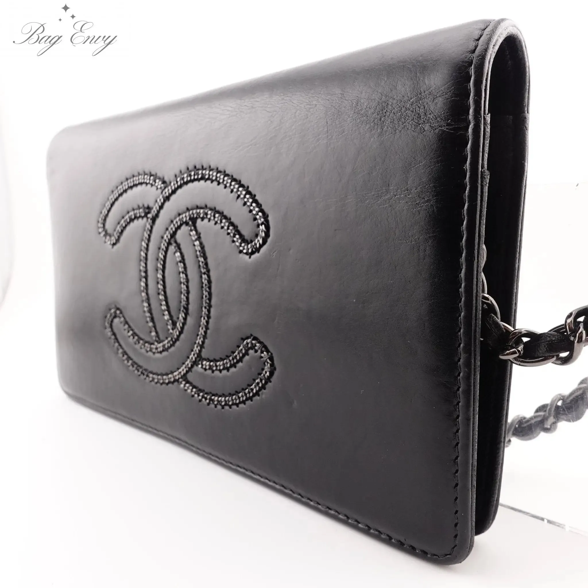 CHANEL Calfskin Chain CC Logo Bifold Wallet with Adjustable Chain