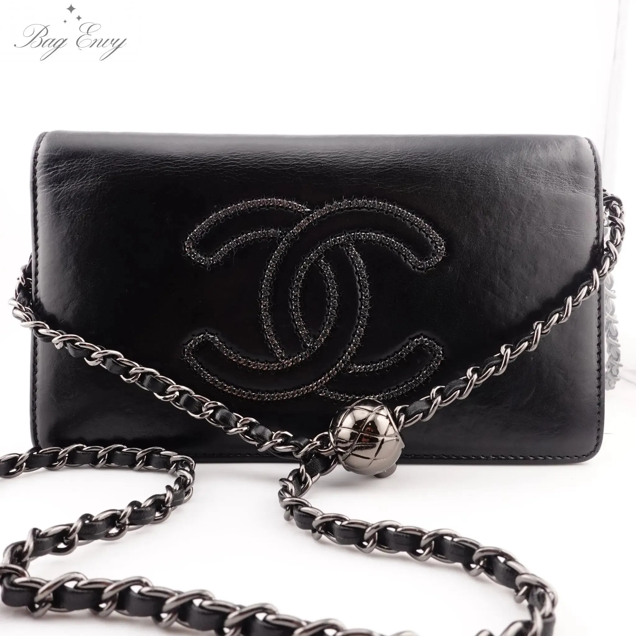 CHANEL Calfskin Chain CC Logo Bifold Wallet with Adjustable Chain