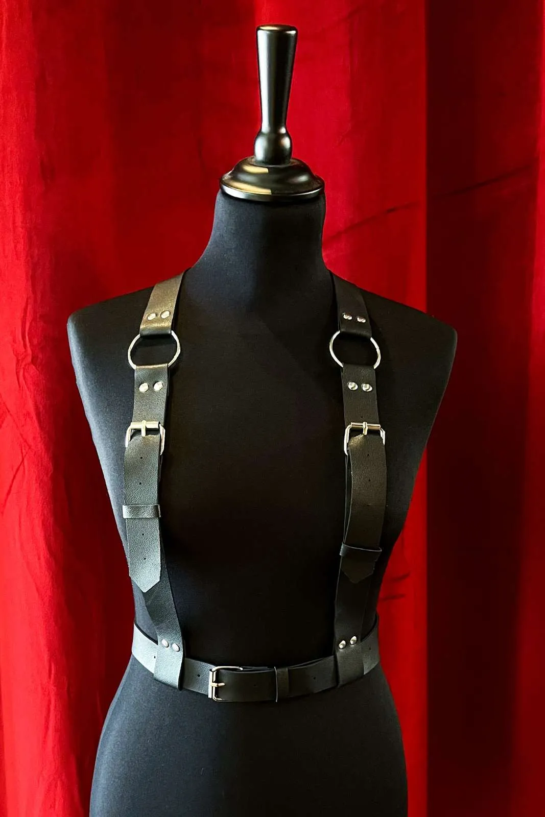 Noir Harness